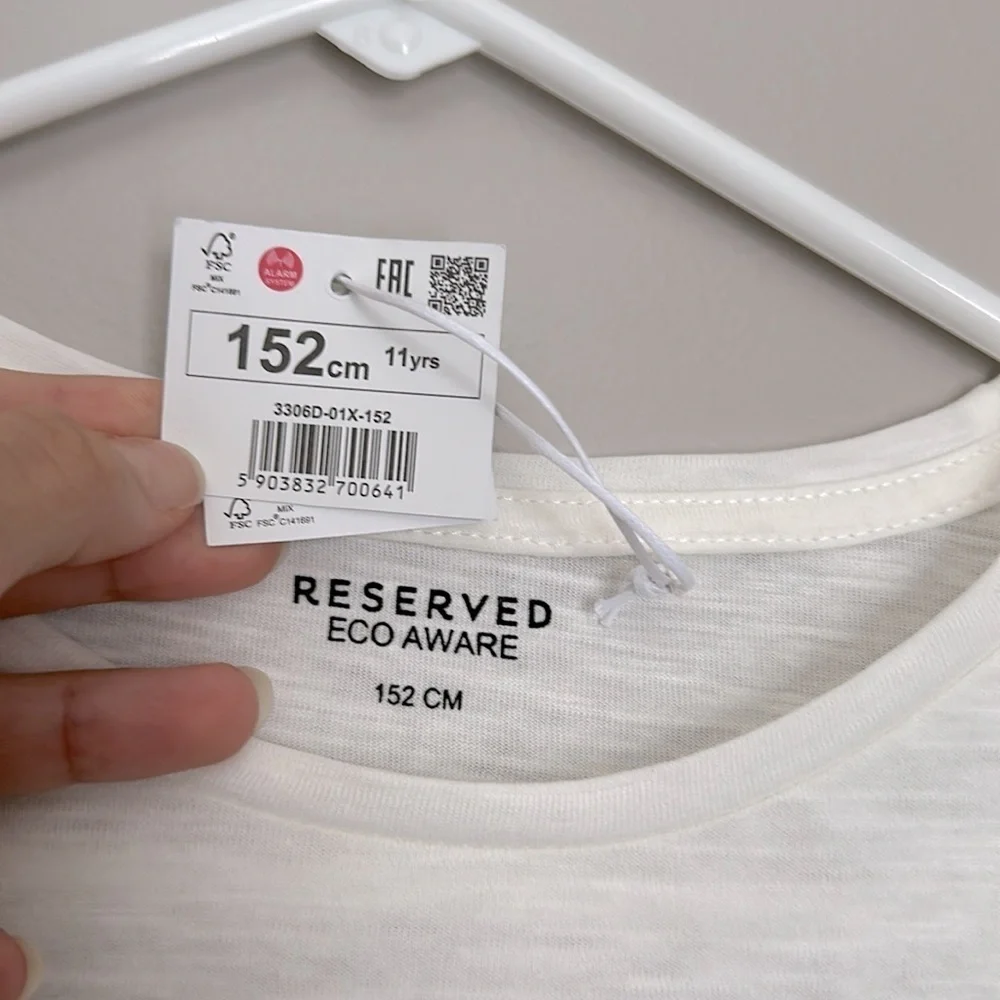 Reserved girls white shortsleeve puff tee
